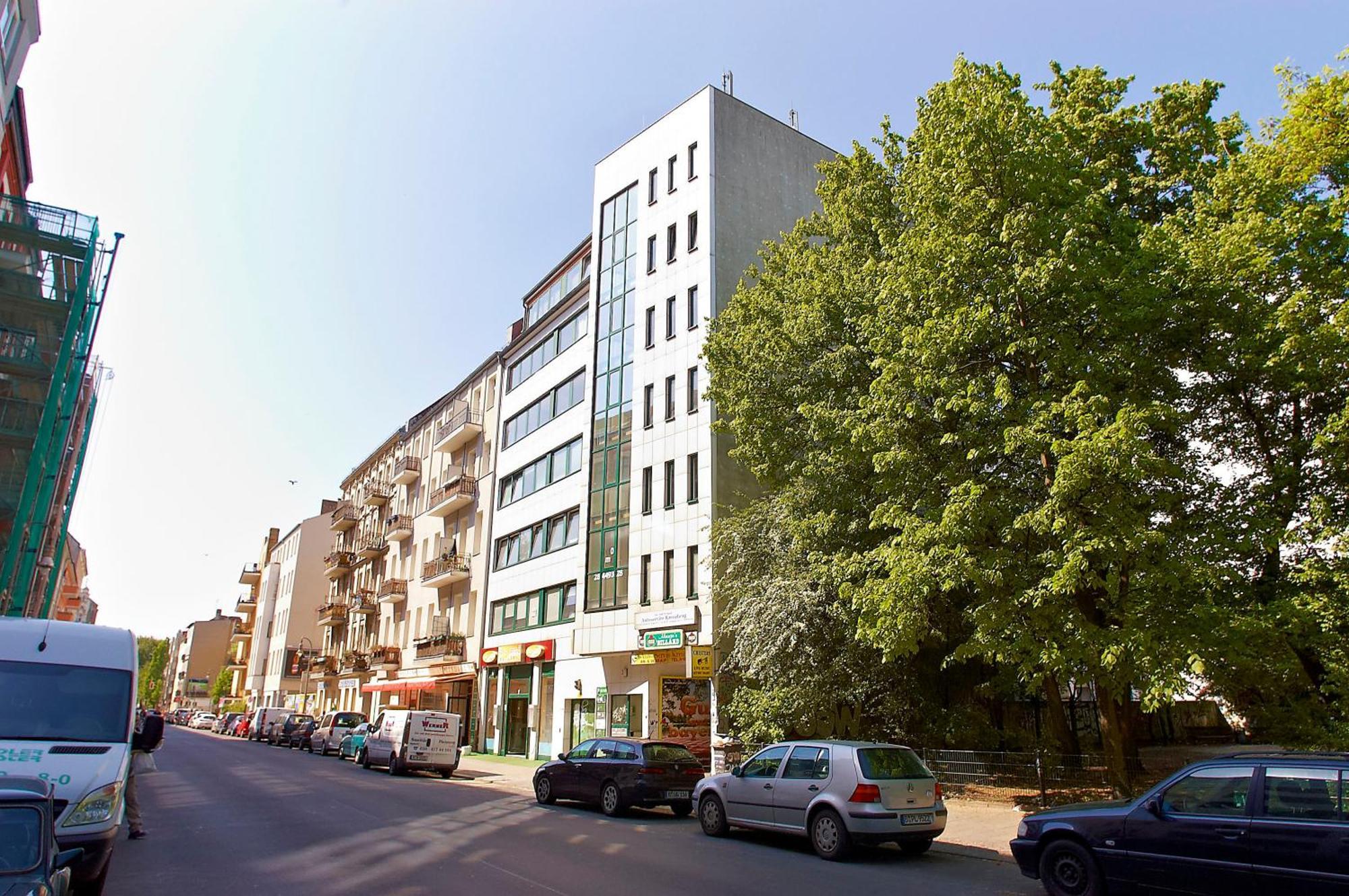 Apartmenthouse Berlin - Am Gorlitzer Park Exterior photo
